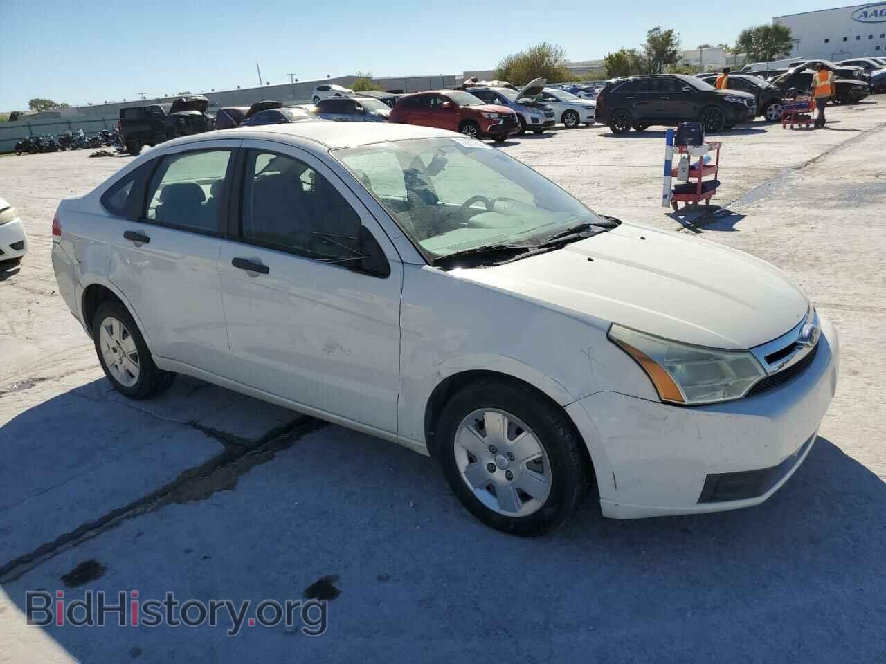 2010 FORD FOCUS - VIN: 1FAHP3EN6AW181789 - Photo 4