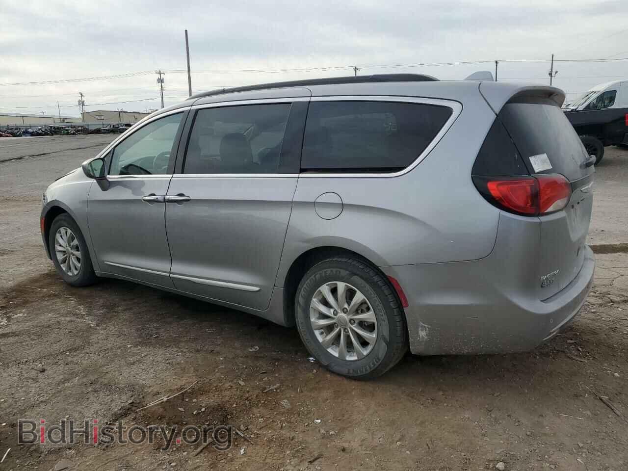 2017 CHRYSLER PACIFICA - VIN: 2C4RC1BG1HR809443 - Photo 2