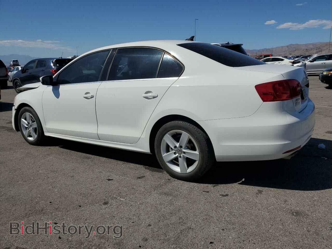 2014 VOLKSWAGEN JETTA - VIN: 3VWLL7AJ6EM385392 - Фото 2
