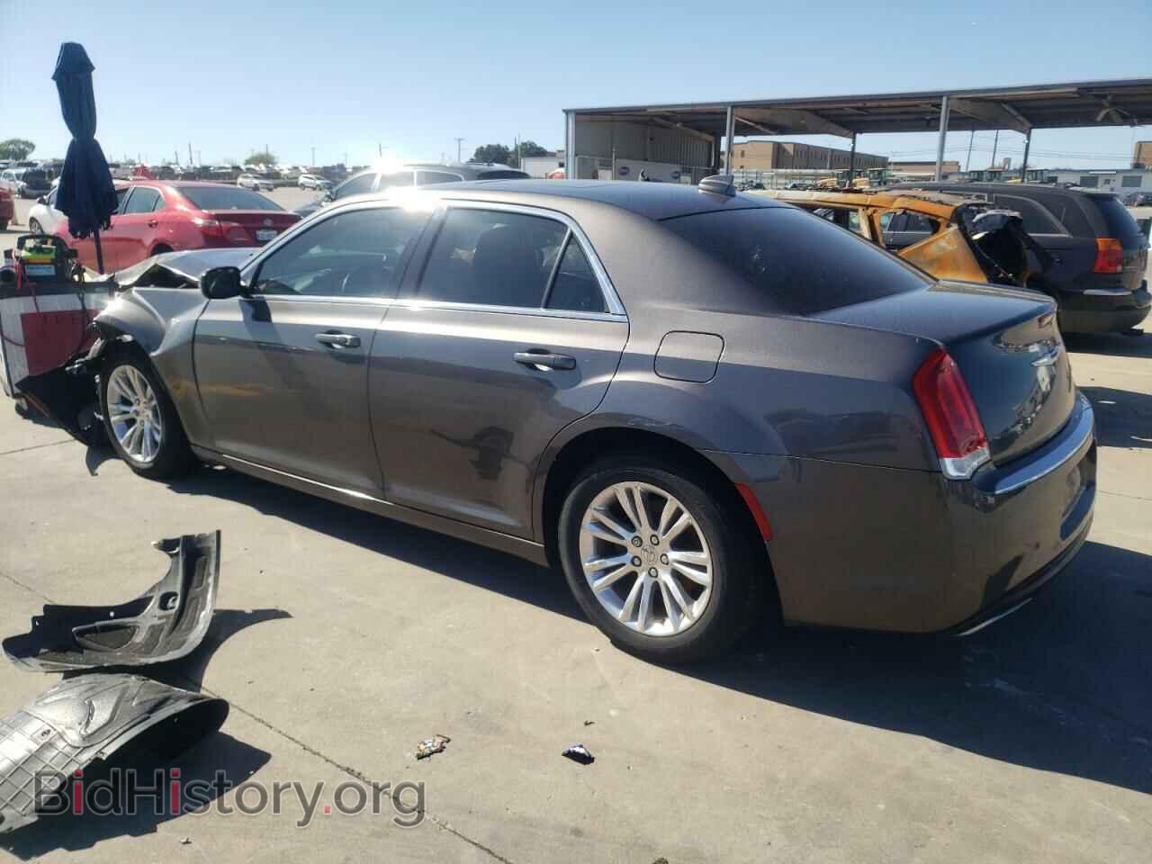 2017 CHRYSLER 300 - VIN: 2C3CCAAG2HH506222 - Фото 2