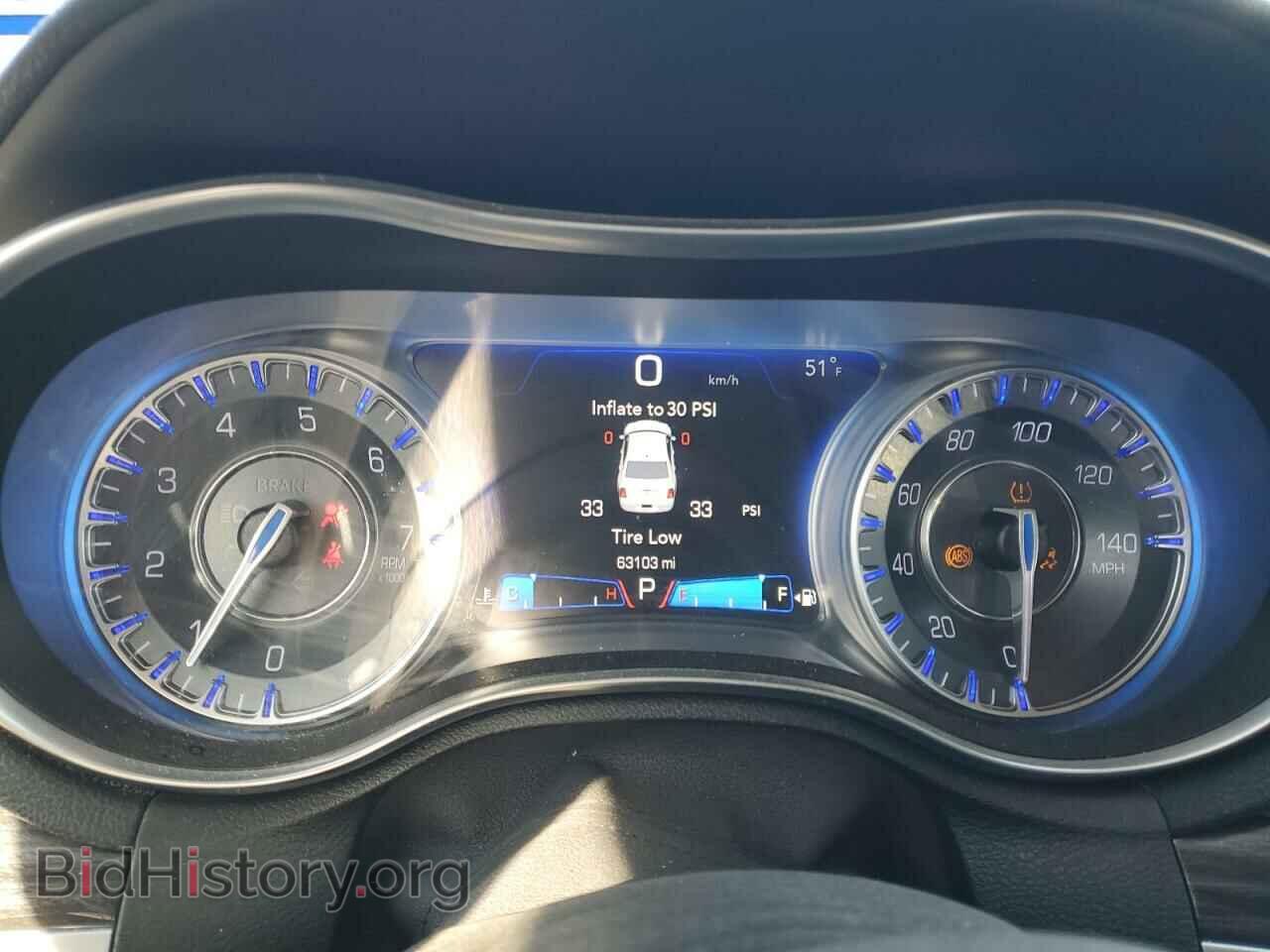 2017 CHRYSLER 300 - VIN: 2C3CCAAG2HH506222 - Фото 9