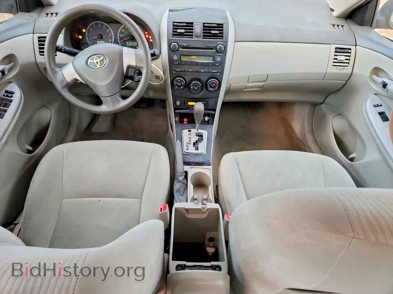 2010 TOYOTA COROLLA - VIN: 2T1BU4EE5AC500588 - Фото 8
