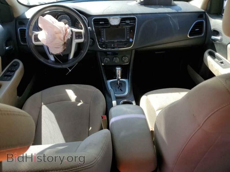 2012 Chrysler 200 (VIN 1C3CCBBG3CN180225) — фото 8 из 12