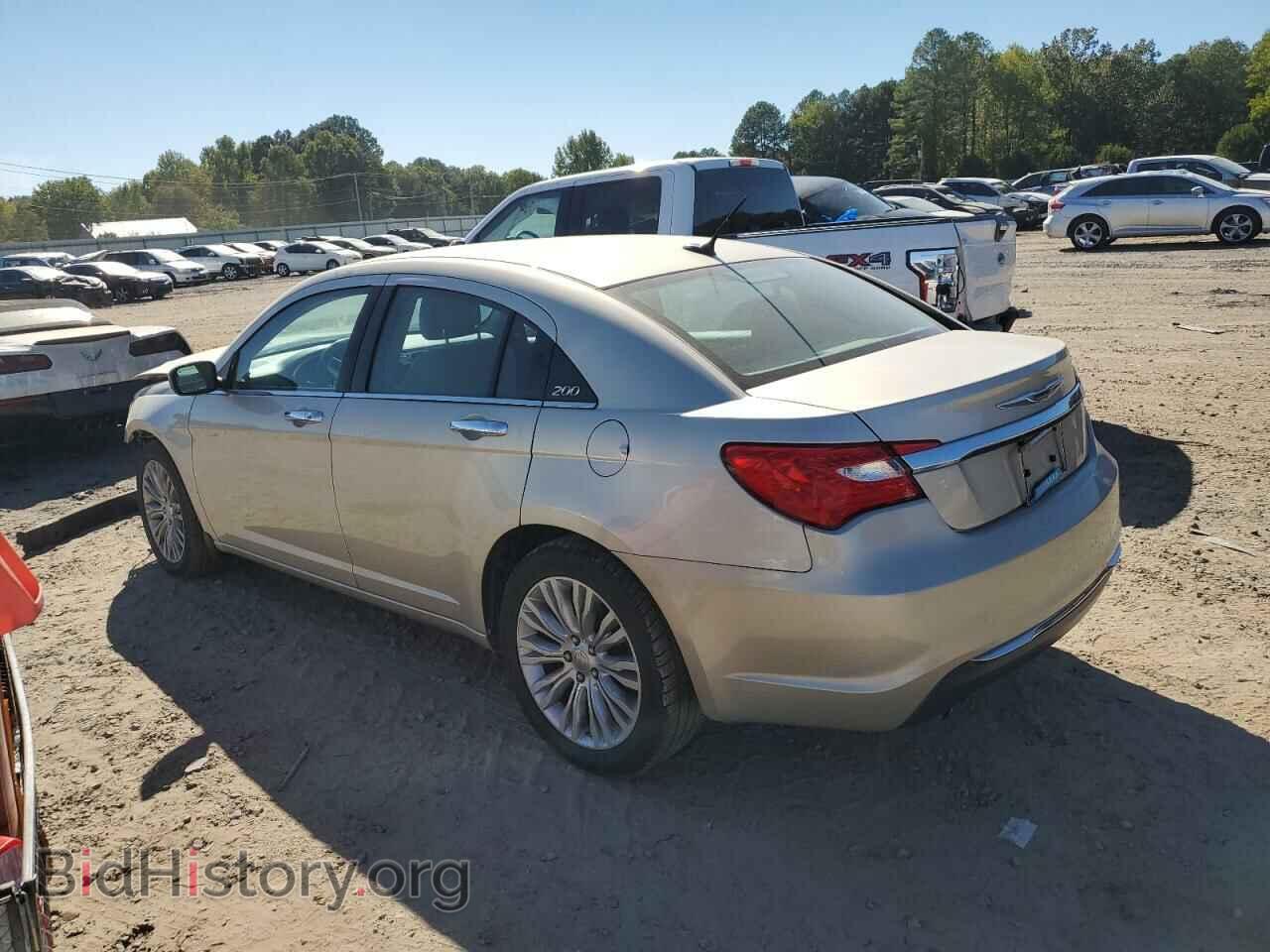 2013 CHRYSLER 200 - VIN: 1C3CCBCG0DN651750 - Photo 2