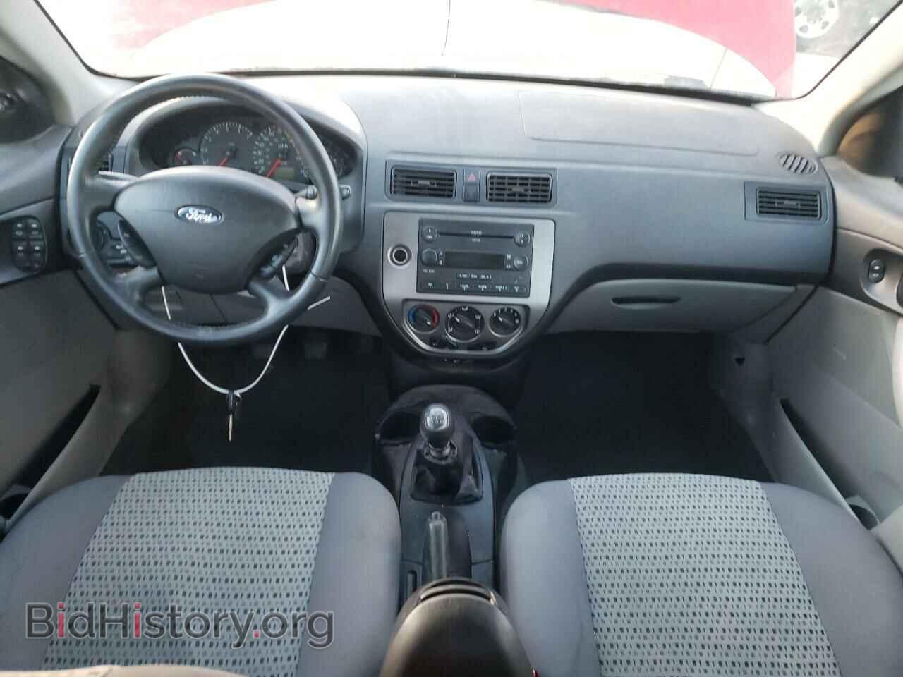 2006 FORD FOCUS - VIN: 1FAHP34N56W169092 - Фото 8