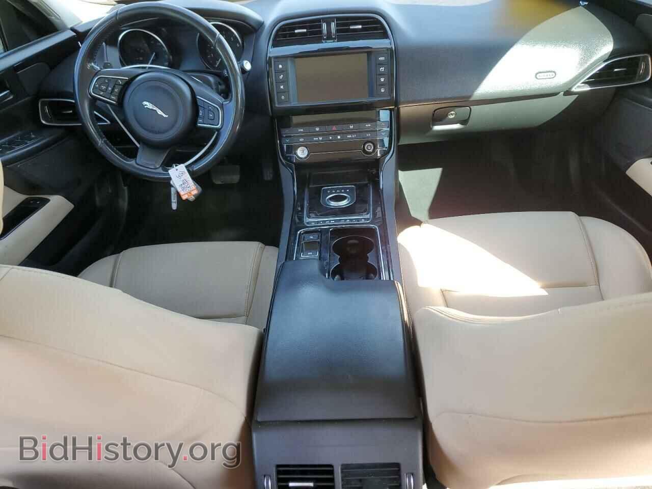 2018 JAGUAR XE - VIN: SAJAR4FX2JCP37028 - Фото 8