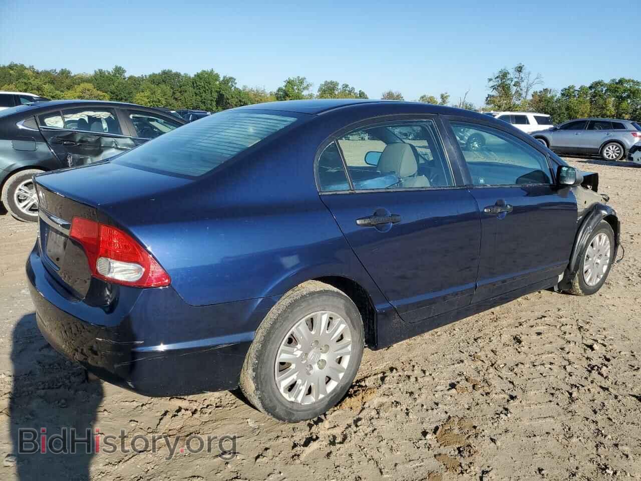 2010 HONDA CIVIC - VIN: 19XFA1F33AE041892 - Фото 3