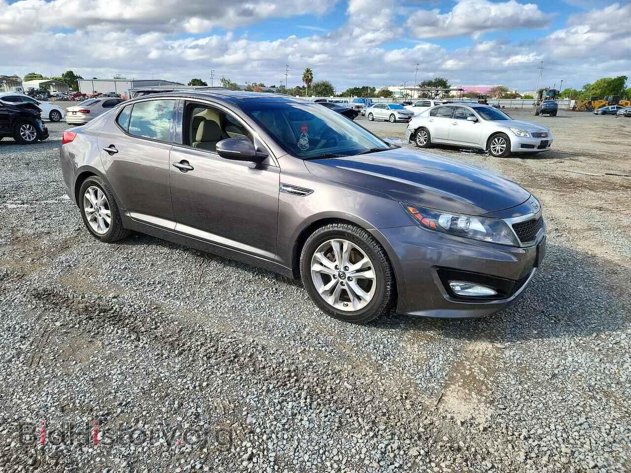 2011 KIA OPTIMA - VIN: KNAGN4A73B5087026 - Фото 4