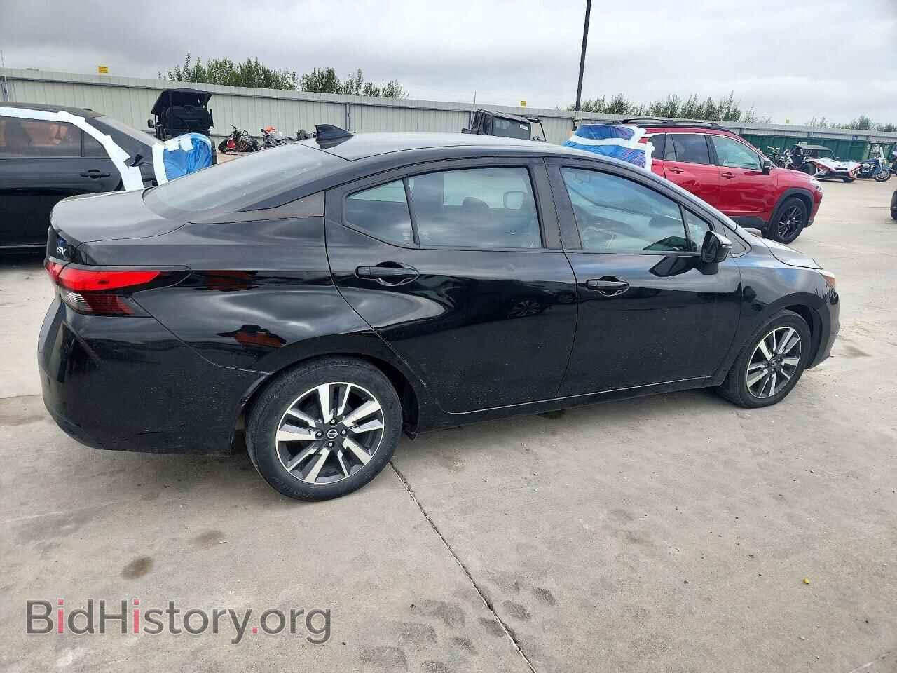 2020 Nissan VERSA (VIN 3N1CN8EV7LL807952) — фото 3 из 14