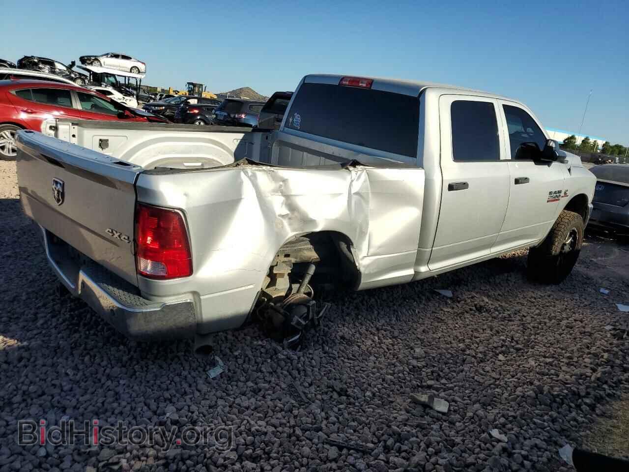 2015 RAM All Models - VIN: 3C6UR5CL0FG696686 - Photo 3