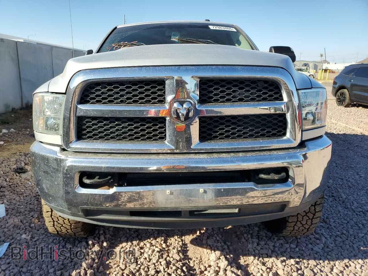 2015 RAM All Models - VIN: 3C6UR5CL0FG696686 - Photo 5