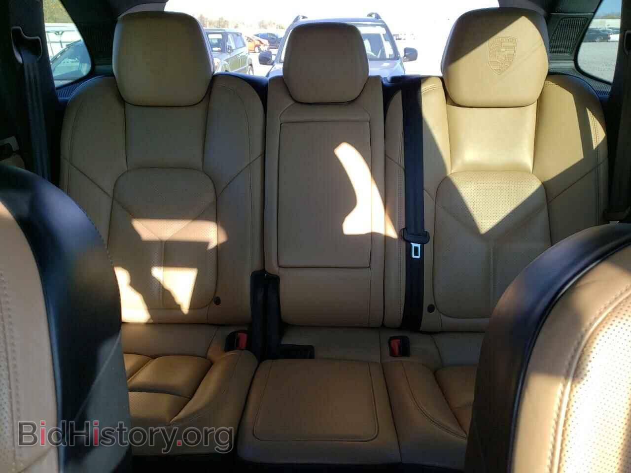 2017 PORSCHE CAYENNE - VIN: WP1AA2A22HKA88352 - Фото 10