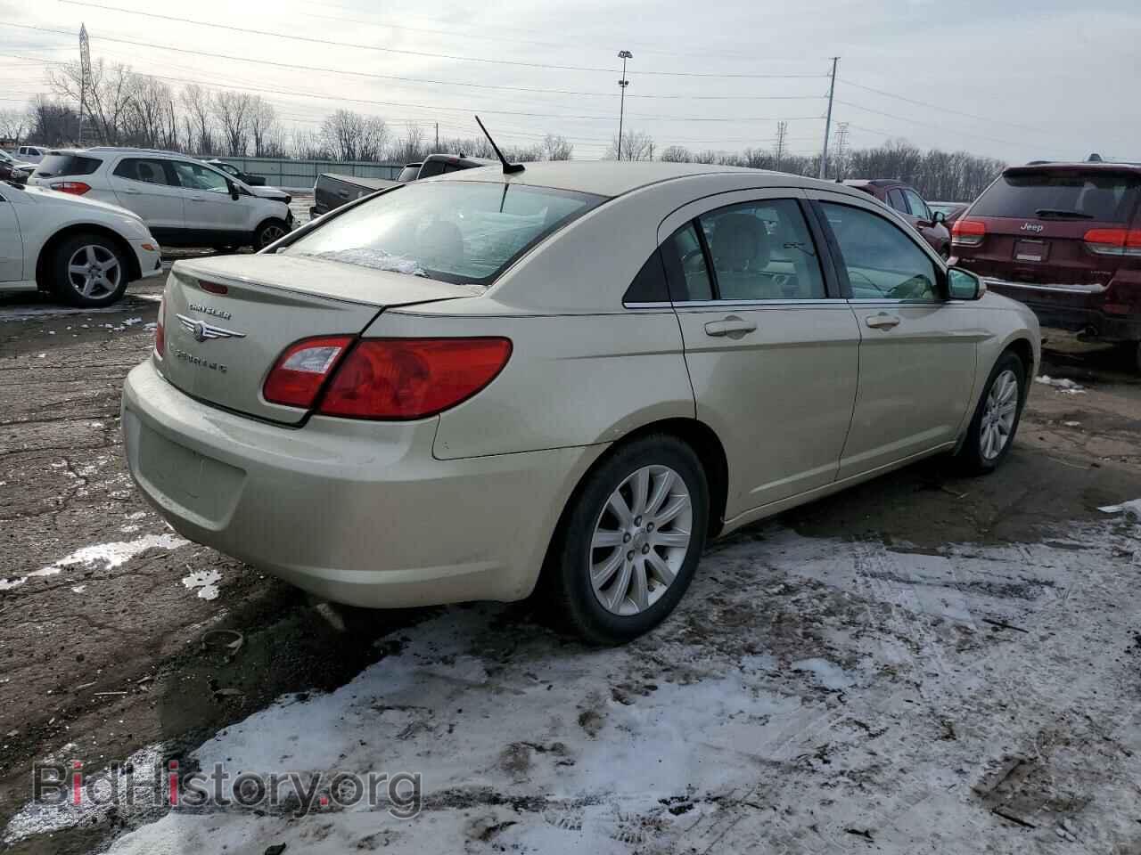 2010 CHRYSLER SEBRING - VIN: 1C3CC5FB1AN110705 - Фото 3