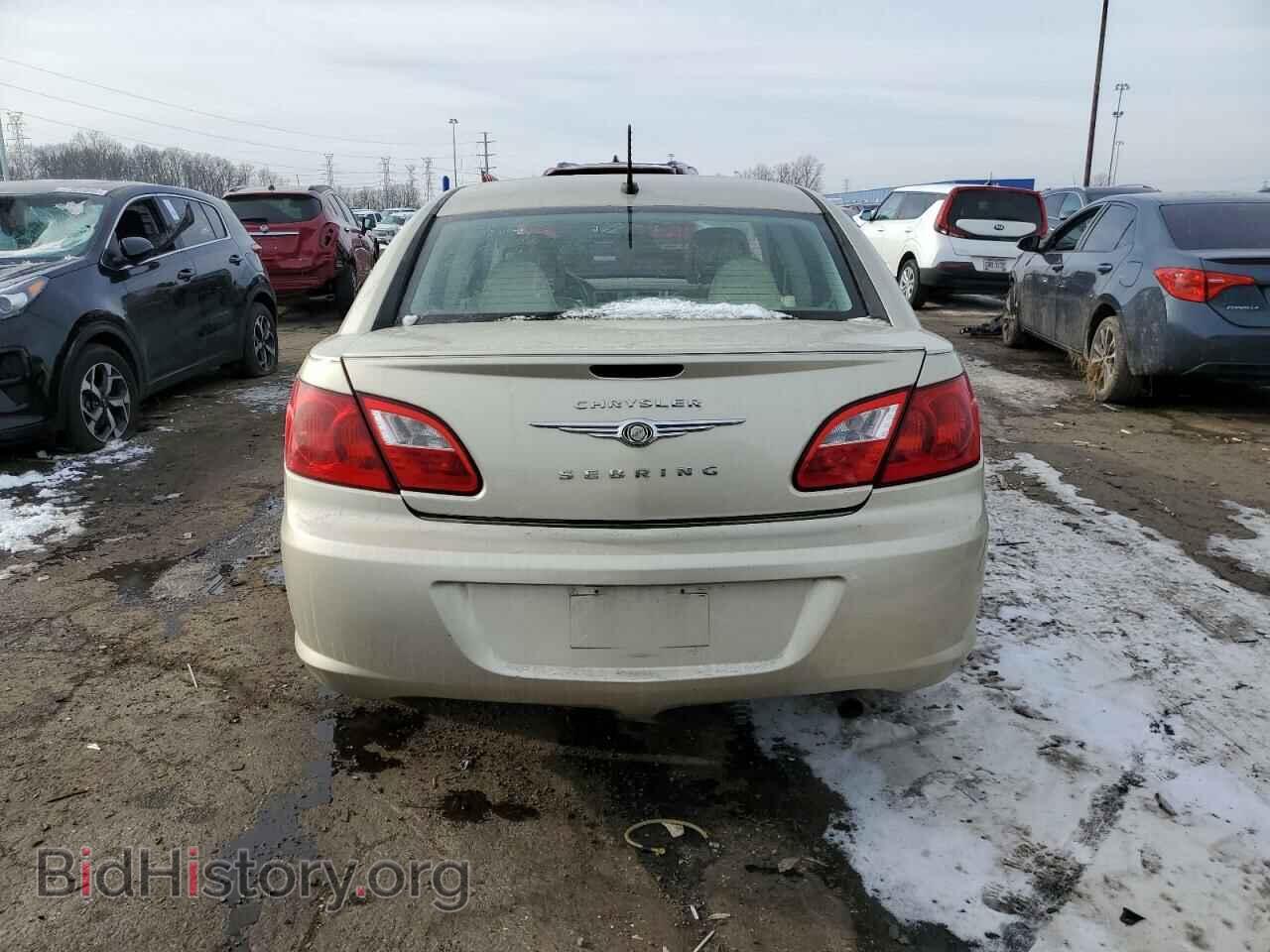 2010 CHRYSLER SEBRING - VIN: 1C3CC5FB1AN110705 - Фото 6