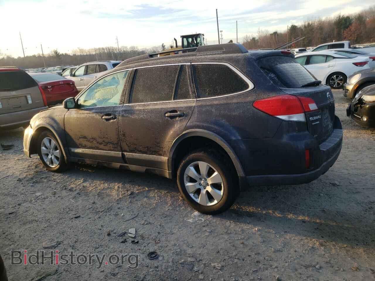 2011 SUBARU OUTBACK - VIN: 4S4BRBCC7B3320901 - Photo 2