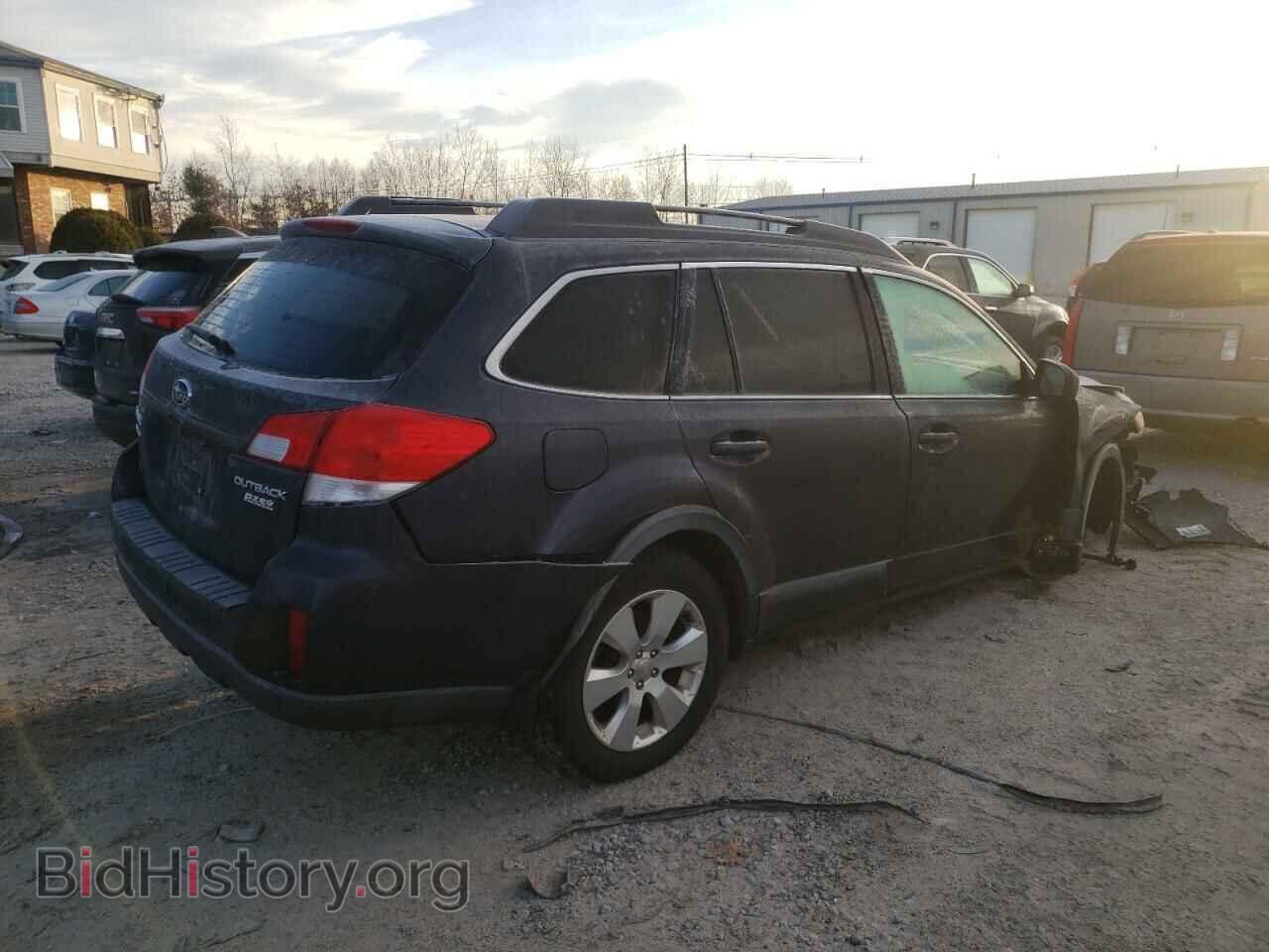 2011 SUBARU OUTBACK - VIN: 4S4BRBCC7B3320901 - Photo 3