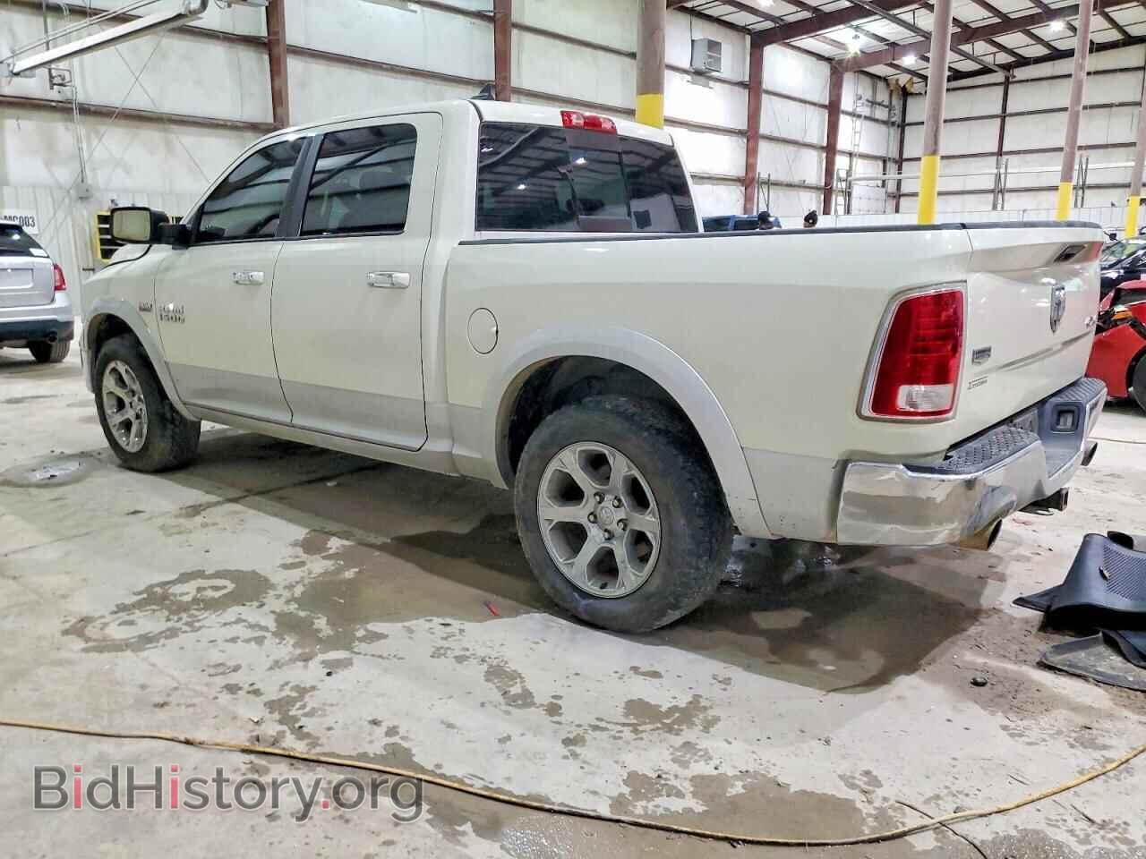 2016 RAM 1500 - VIN: 1C6RR7NT0GS261028 - Фото 2