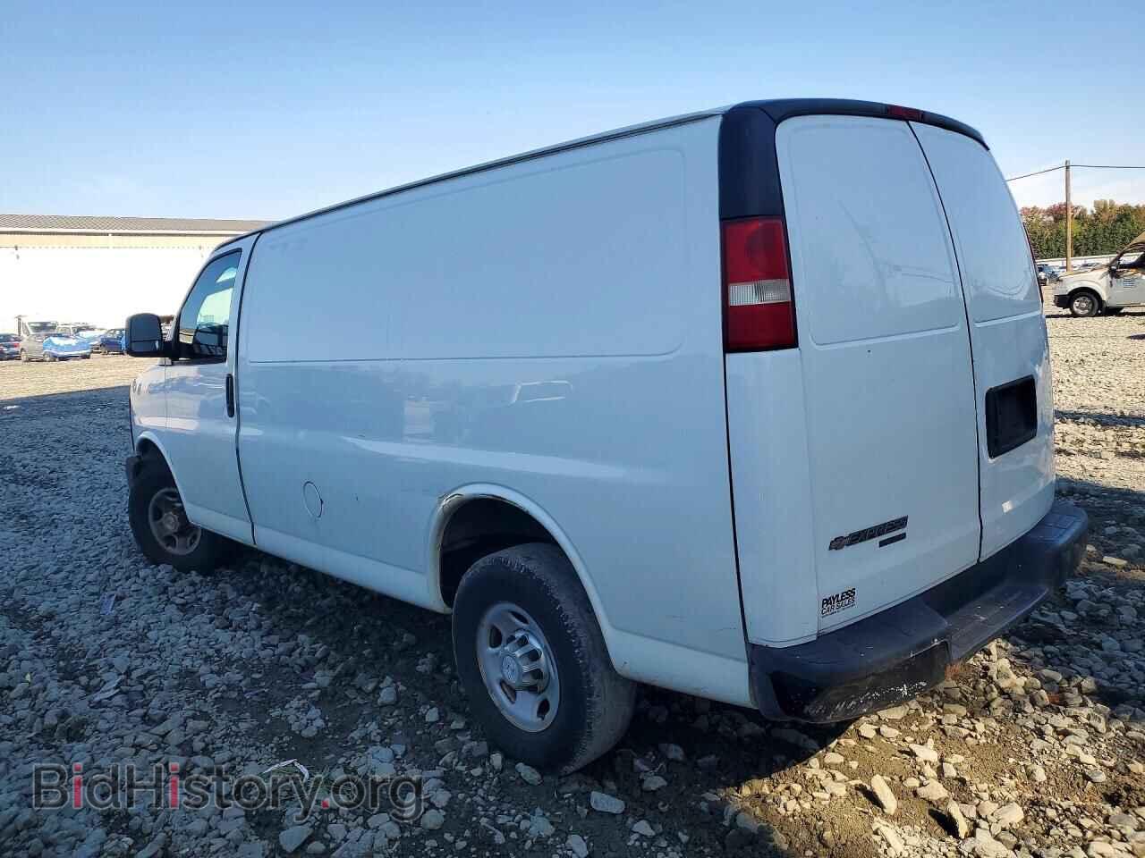 2014 CHEVROLET EXPRESS - VIN: 1GCWGFCA1E1168048 - Photo 2