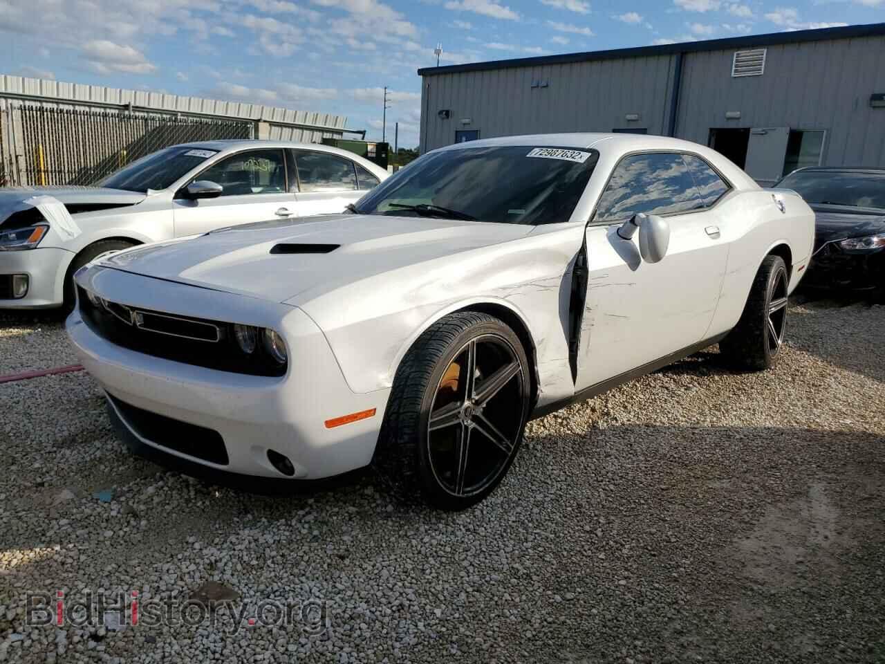 Photo 2C3CDZBT7FH761694 - DODGE CHALLENGER 2015