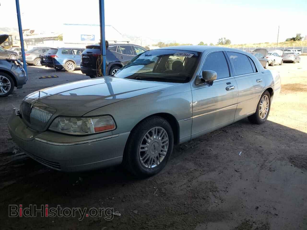 Photo 1LNHM82W37Y629430 - LINCOLN TOWNCAR 2007