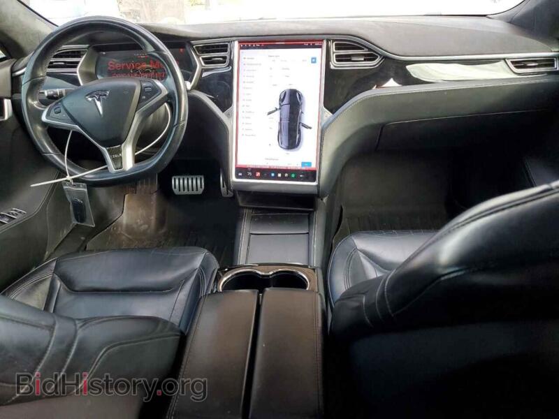 2014 Tesla MODEL S (VIN 5YJSA1H21EFP62246) — фото 8 из 13