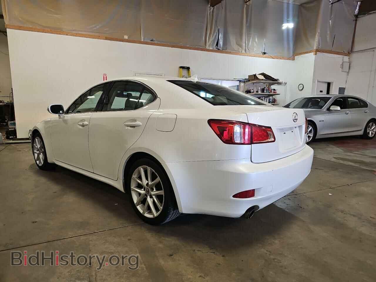 2011 LEXUS IS - VIN: JTHBF5C22B5135177 - Фото 3