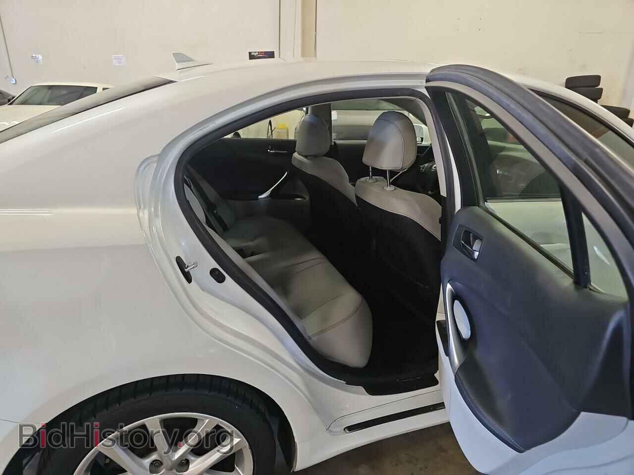 2011 LEXUS IS - VIN: JTHBF5C22B5135177 - Фото 6