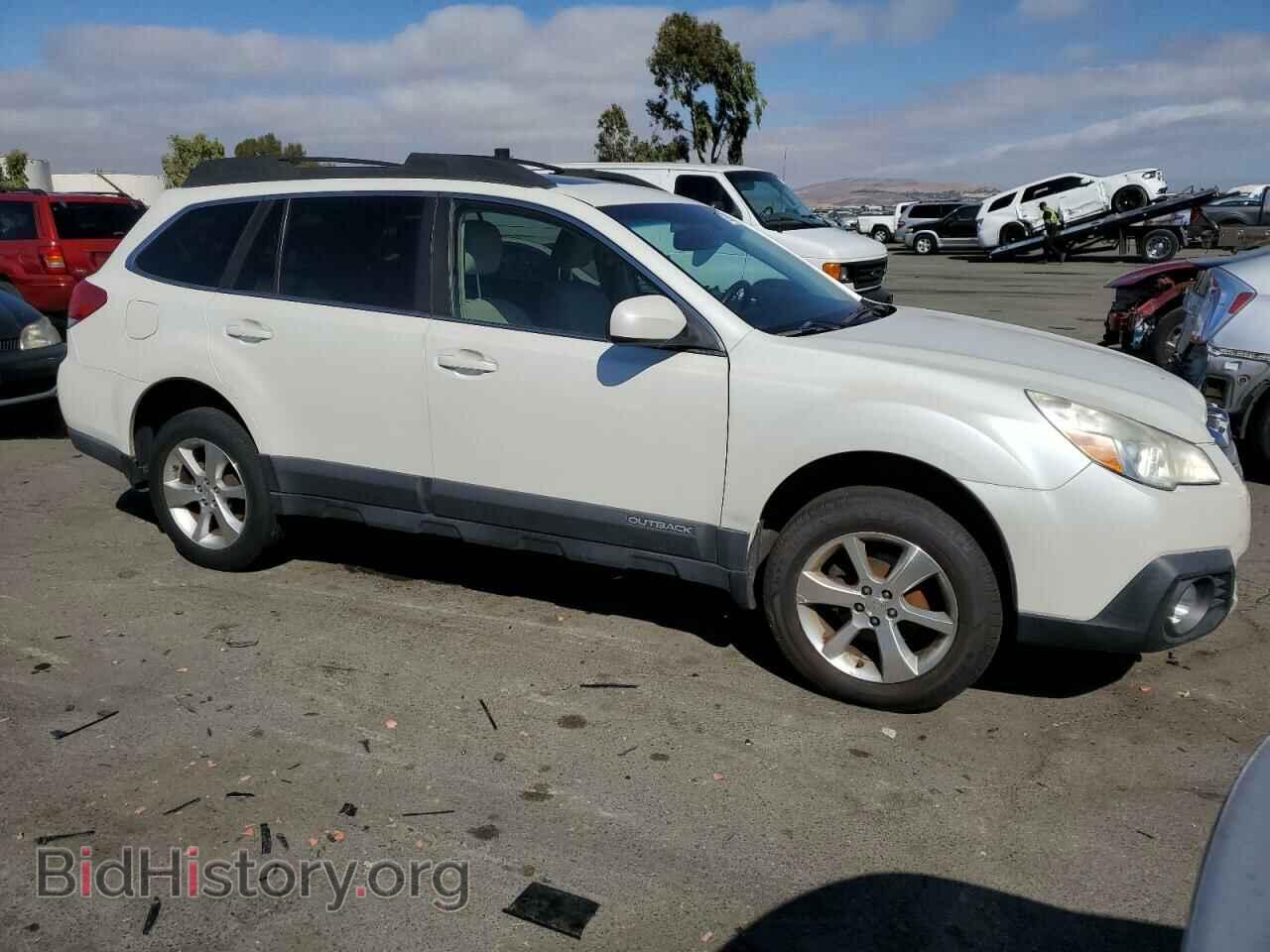 2014 SUBARU OUTBACK - VIN: 4S4BRBLC9E3210842 - Фото 4