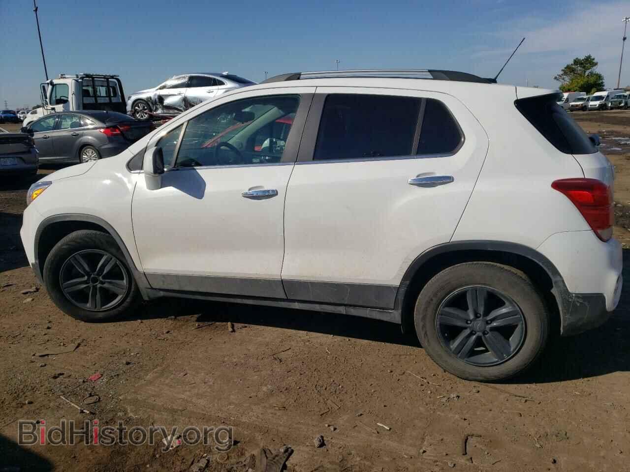 2017 CHEVROLET TRAX - VIN: 3GNCJLSB3HL289844 - Фото 2