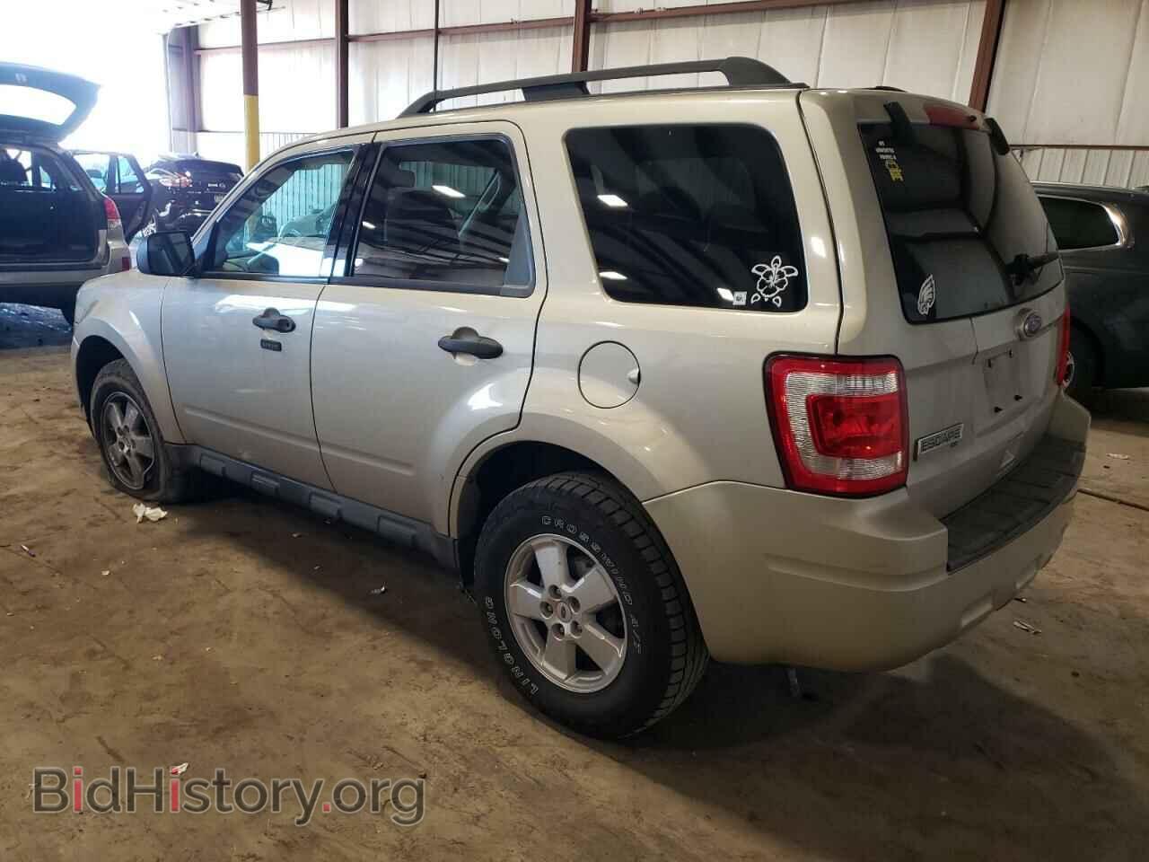 2010 FORD ESCAPE - VIN: 1FMCU0DG2AKD15764 - Фото 2