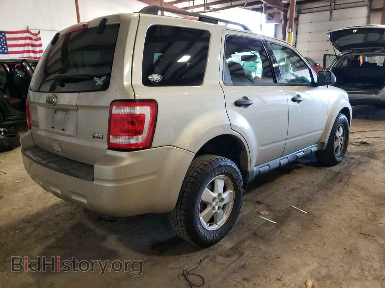 2010 FORD ESCAPE - VIN: 1FMCU0DG2AKD15764 - Фото 3