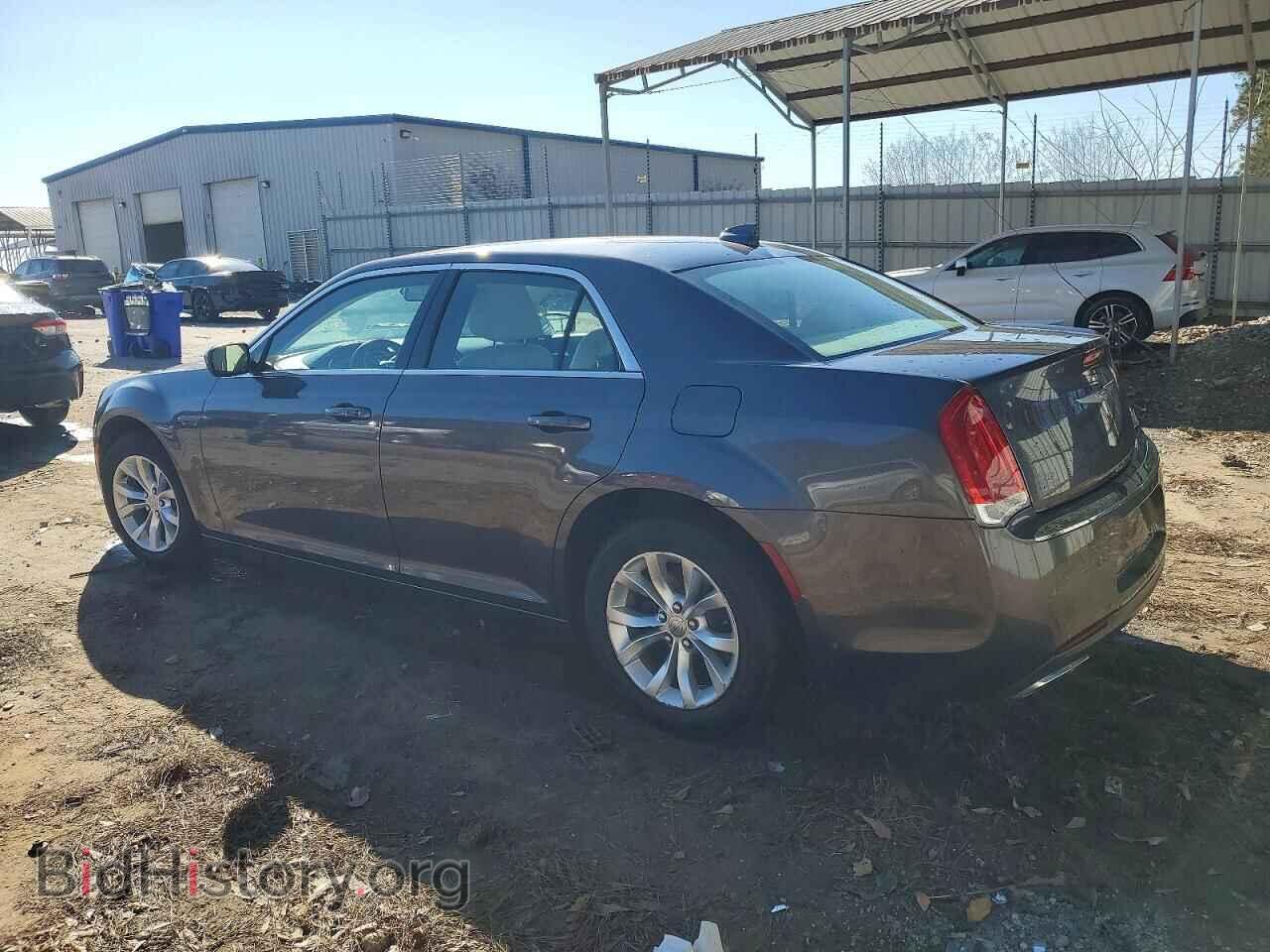 2015 CHRYSLER 300 - VIN: 2C3CCAAG6FH792850 - Фото 2
