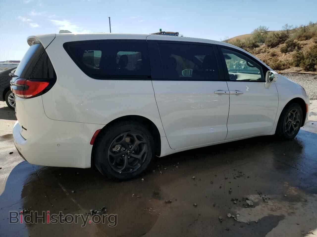 2022 CHRYSLER PACIFICA - VIN: 2C4RC1S76NR164090 - Фото 3