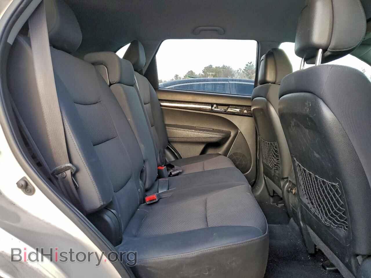 2011 KIA SORENTO - VIN: 5XYKTCA14BG128702 - Фото 11