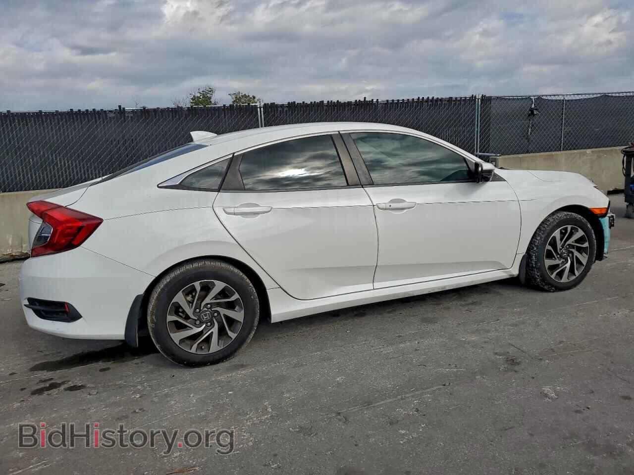2017 HONDA CIVIC - VIN: 19XFC2F78HE068518 - Фото 3
