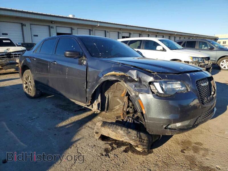 2016 Chrysler 300 (VIN 2C3CCAGG4GH142326) — photo 4 of 14