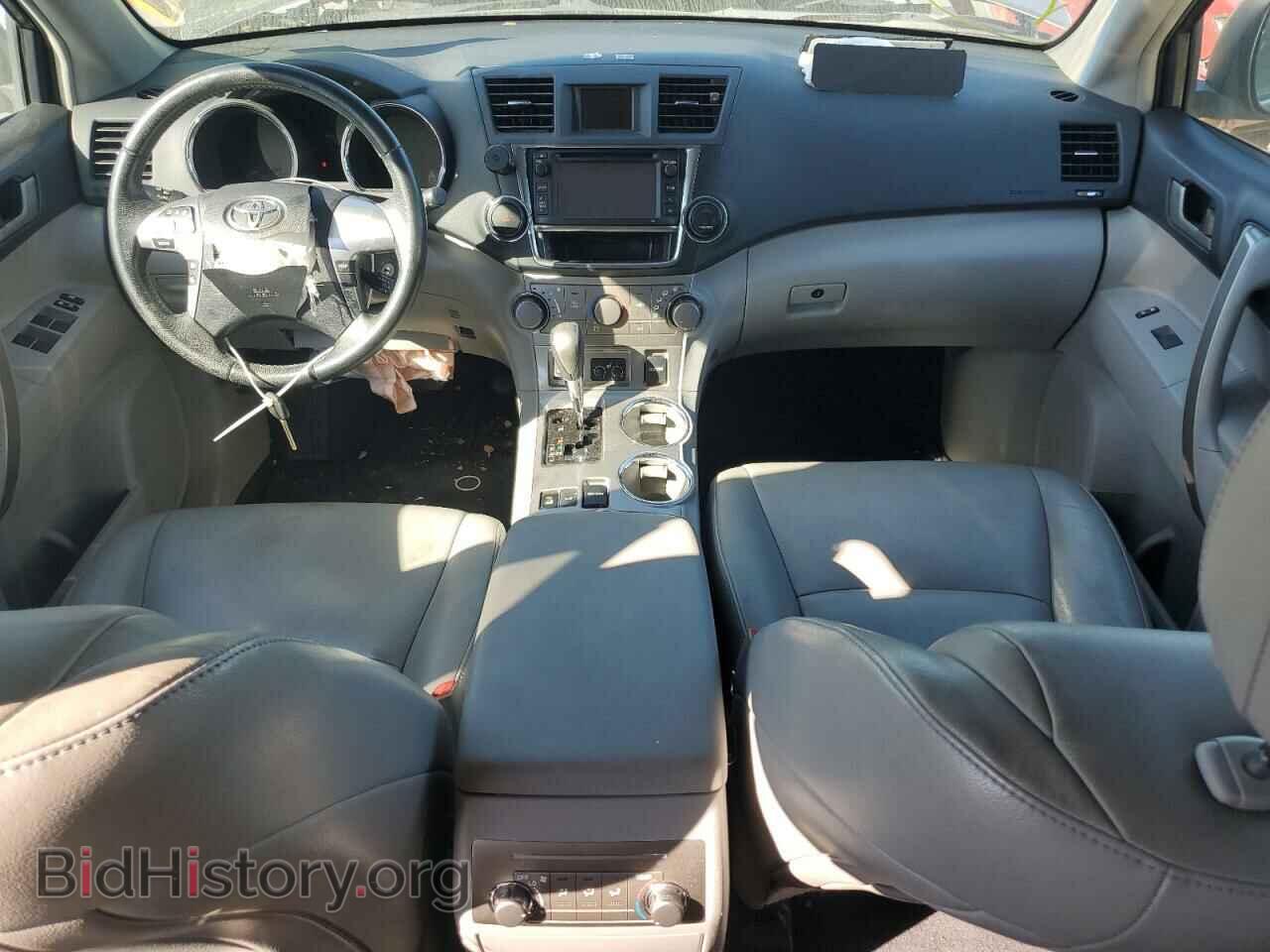 2013 TOYOTA HIGHLANDER - VIN: 5TDBK3EH8DS276092 - Photo 8
