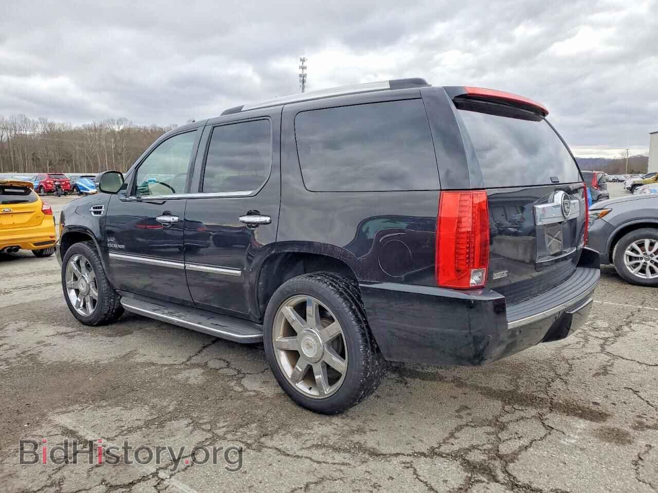 2011 CADILLAC ESCALADE - VIN: 1GYS4BEF2BR364984 - Photo 2