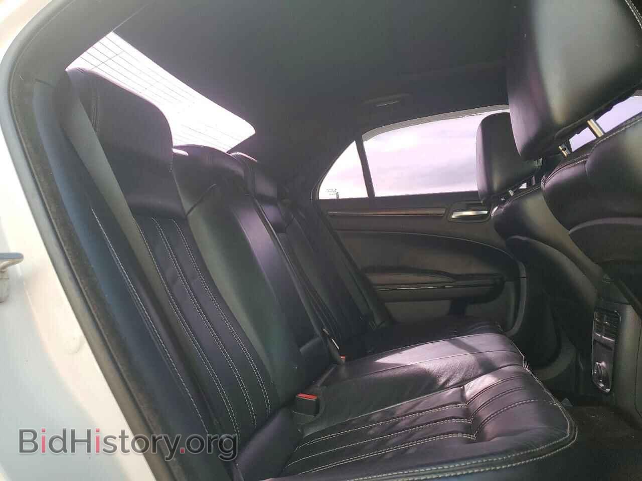 2014 CHRYSLER 300 - VIN: 2C3CCAGG8EH374358 - Фото 10