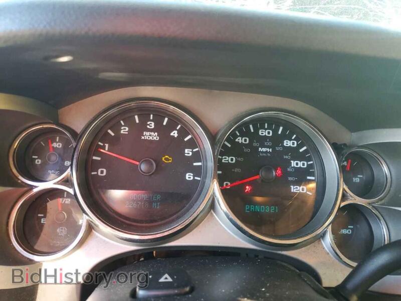 2007 GMC SIERRA (VIN 3GTEC13027G516008) — photo 9 of 14