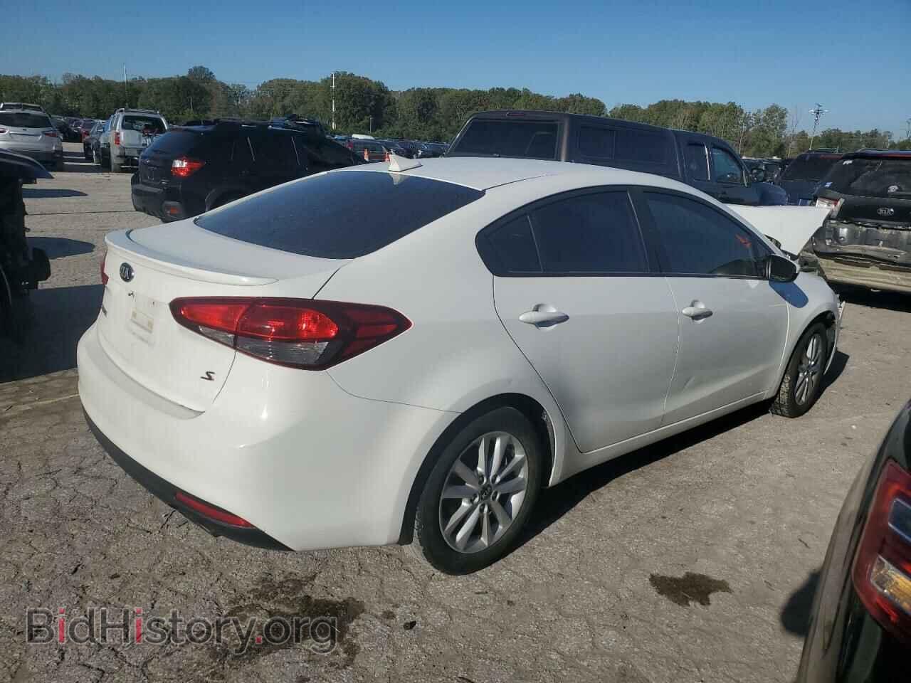 2017 KIA FORTE - VIN: 3KPFL4A76HE014671 - Фото 3