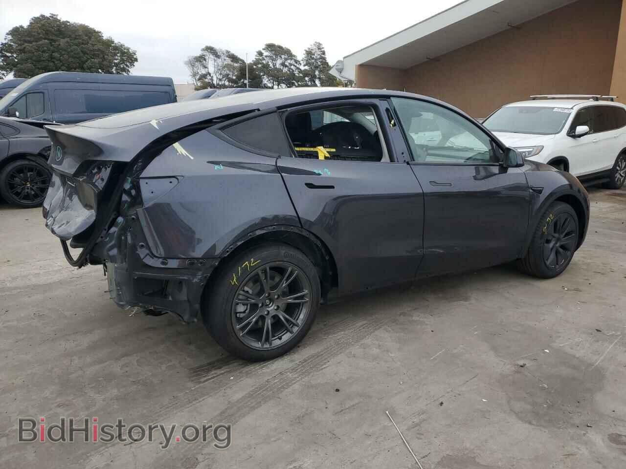 2024 TESLA MODEL Y - VIN: 7SAYGDED0RF109366 - Фото 3
