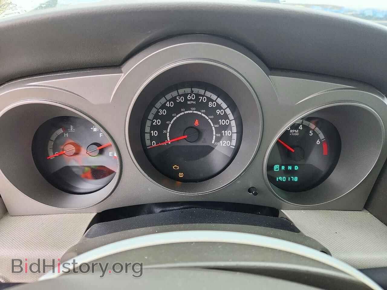 2010 DODGE AVENGER - VIN: 1B3CC4FB4AN201751 - Photo 9