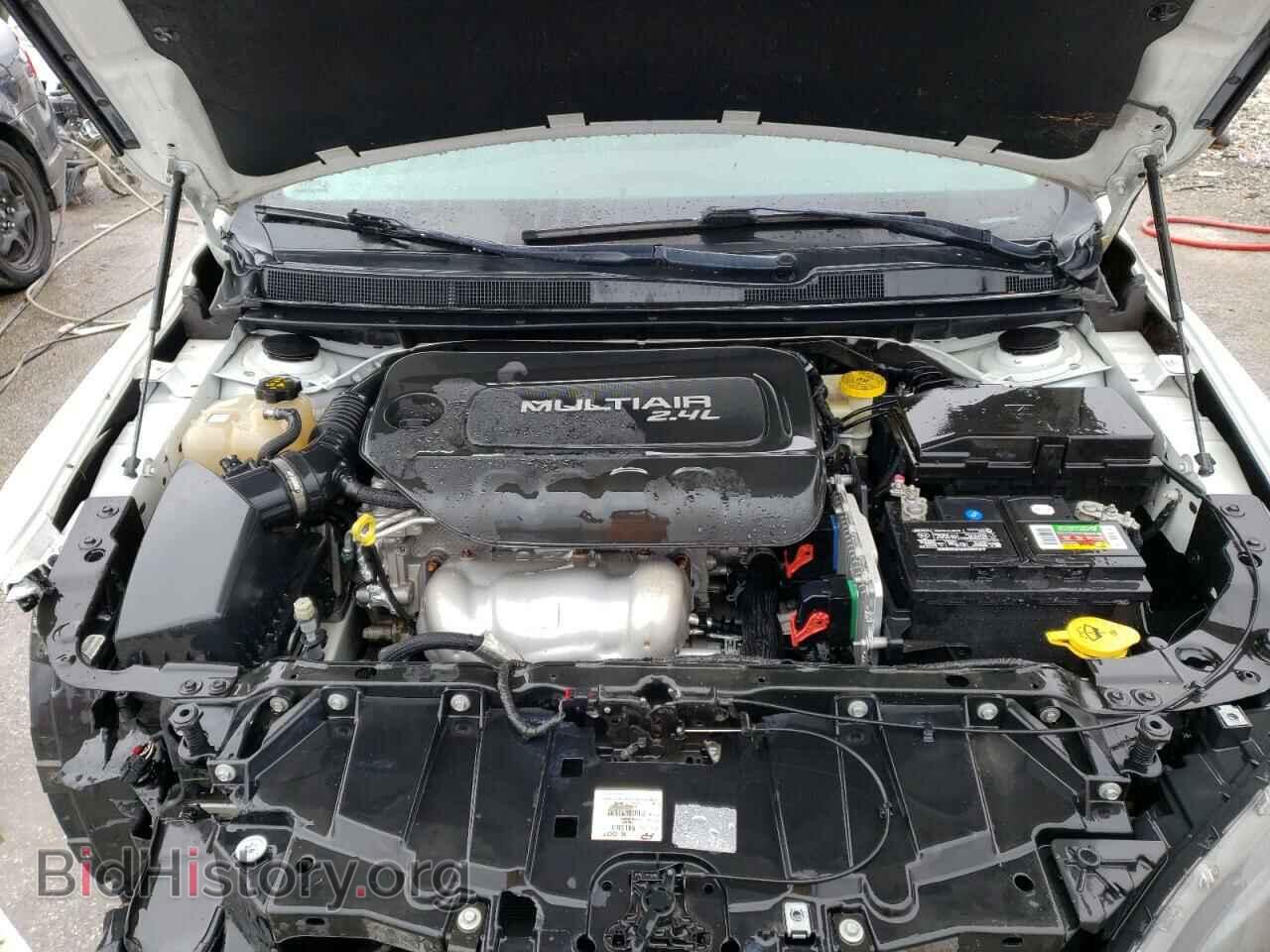2015 CHRYSLER 200 - VIN: 1C3CCCAB4FN673539 - Фото 11