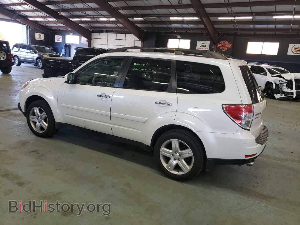 2010 SUBARU FORESTER - VIN: JF2SH6CC8AH795247 - Фото 2