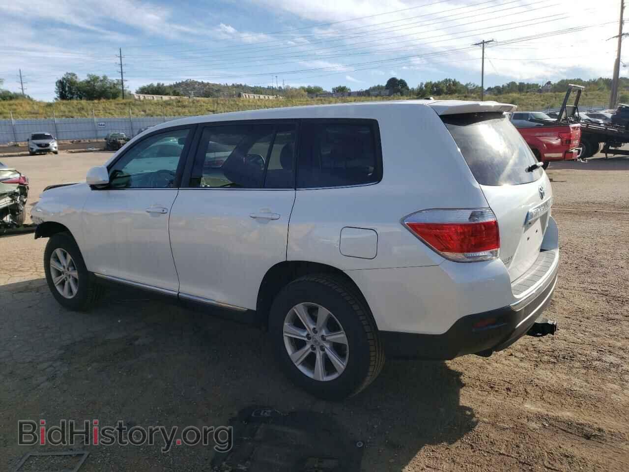 2011 TOYOTA HIGHLANDER - VIN: 5TDBK3EH2BS041751 - Фото 2
