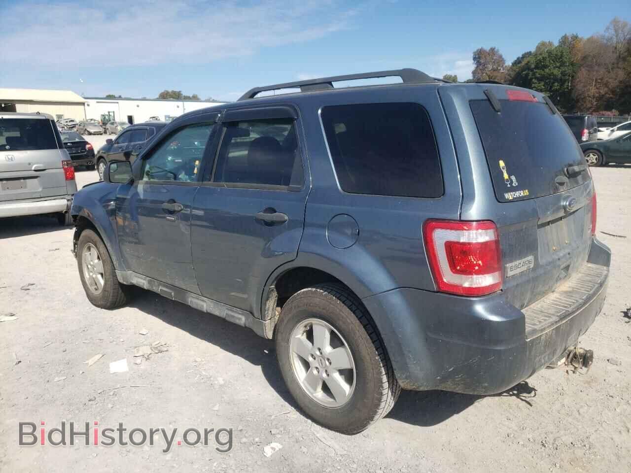 2011 FORD ESCAPE - VIN: 1FMCU0DG6BKC70247 - Фото 2