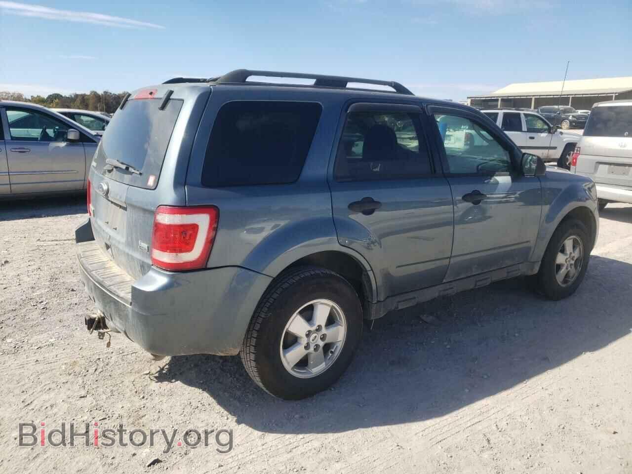2011 FORD ESCAPE - VIN: 1FMCU0DG6BKC70247 - Фото 3
