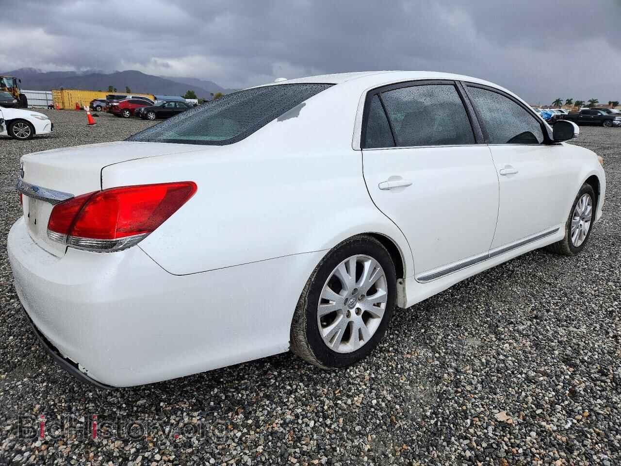 2011 TOYOTA AVALON - VIN: 4T1BK3DB6BU418778 - Фото 3