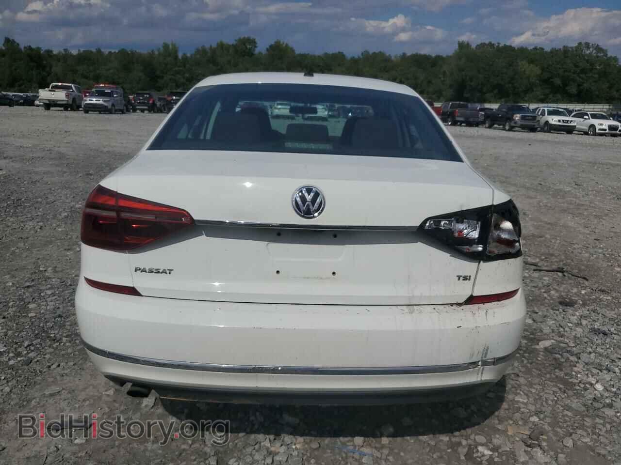 2017 VOLKSWAGEN PASSAT - VIN: 1VWAT7A30HC025243 - Фото 6